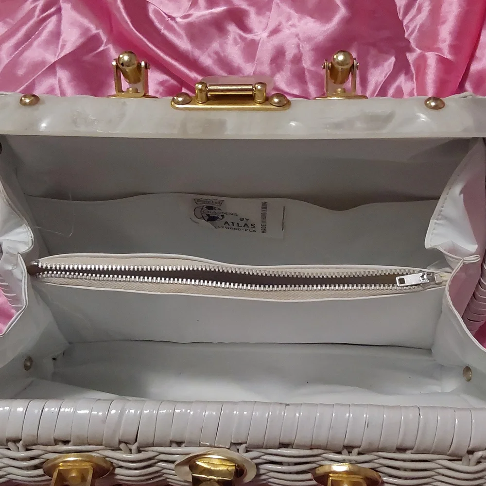 Great Gift!! Vintage mommy and me purse set